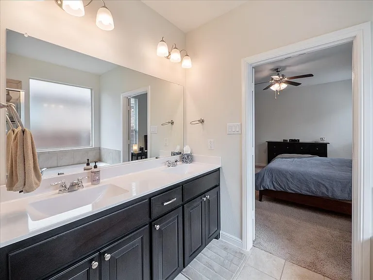 1104 Genola Dr — Photo 14