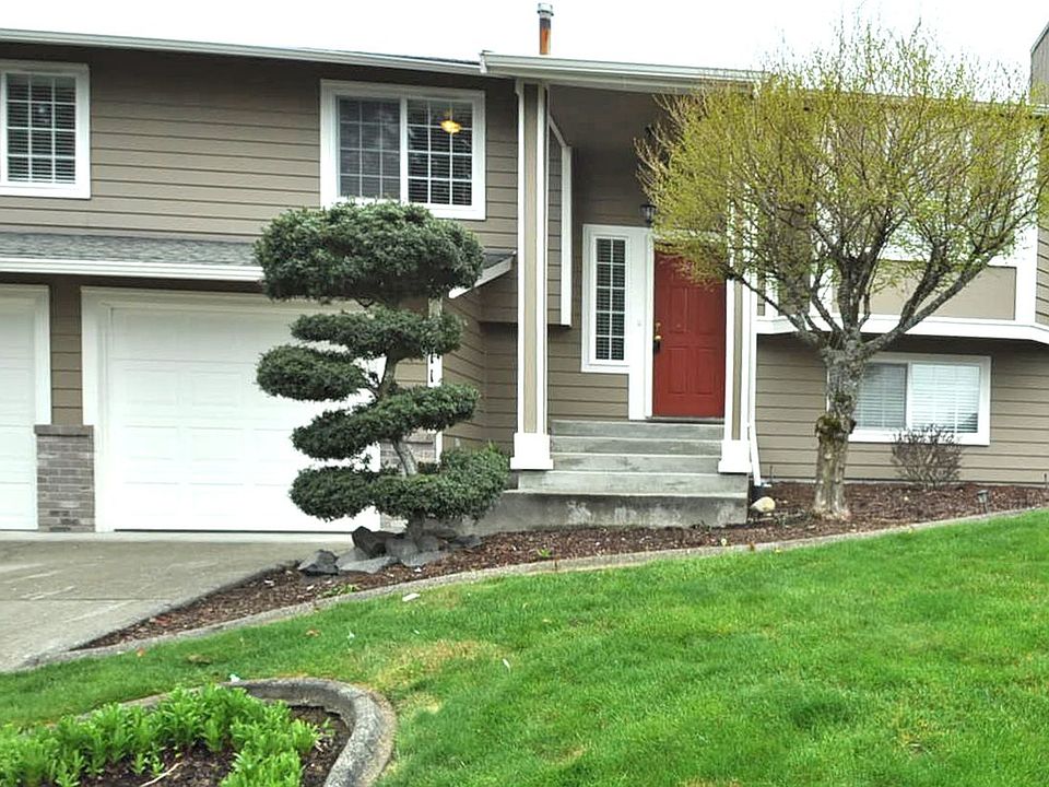 1st image of 11105 172nd St E