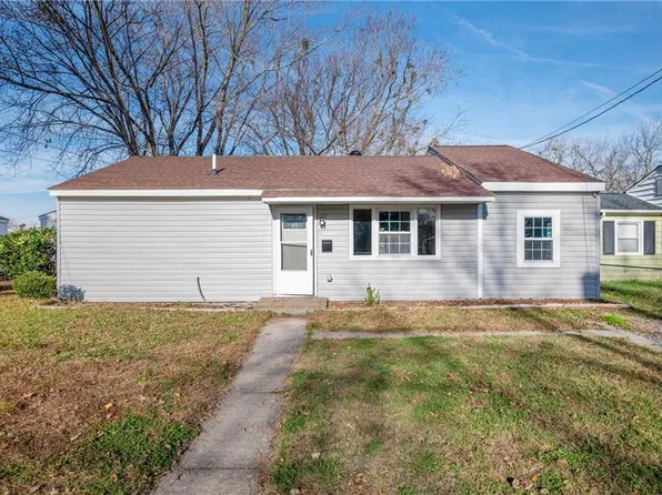 1915 Kensington Dr, Hampton, VA 23663