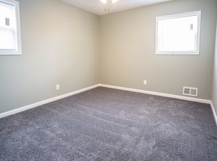 4723 38th Ave APT 4, Kenosha, WI 53144