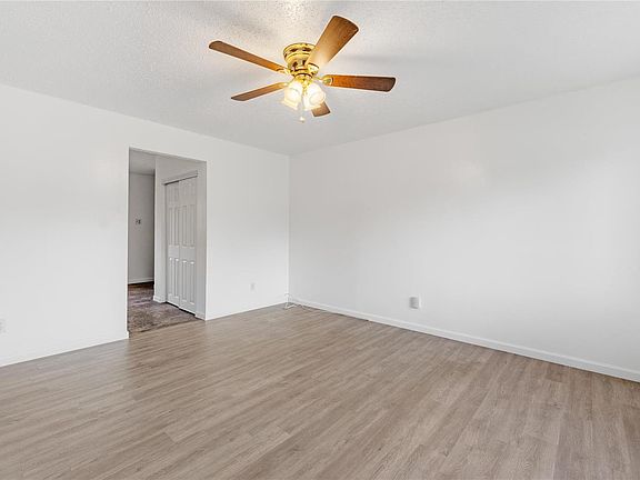 4th image of 2227 Foggy Bottom Dr