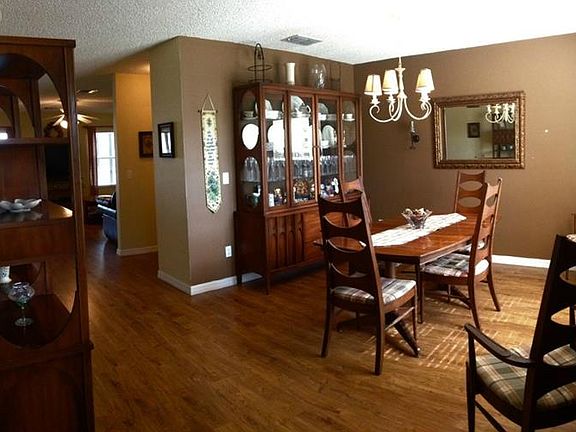 5th image of 915 Crystal Bay Ln