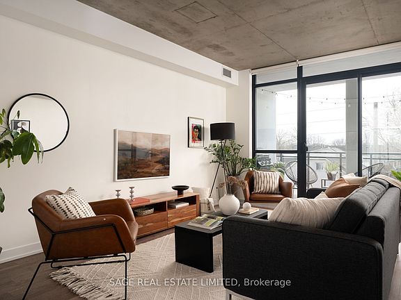 3rd image of 1238 Dundas St E #403