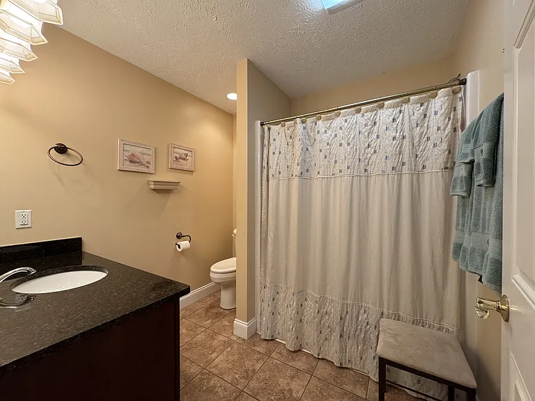 400 Saint Andrews Dr #1 — Photo 9