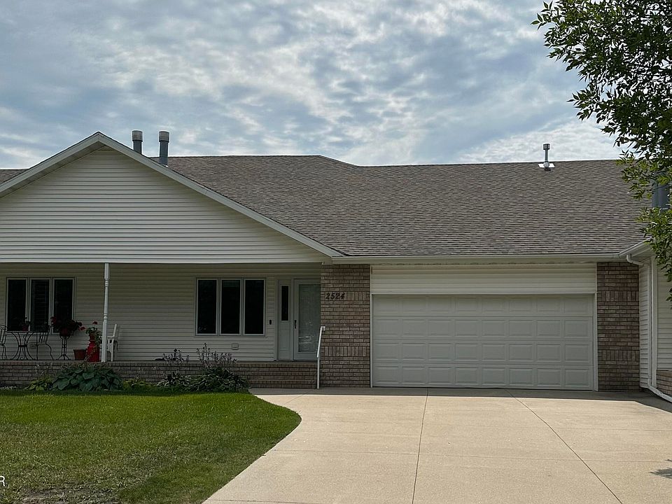 1st image of 2524 Sara Lyn Dr