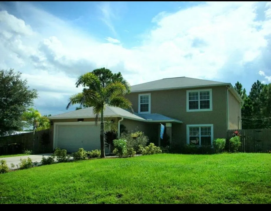 1882 Sandia Rd SE