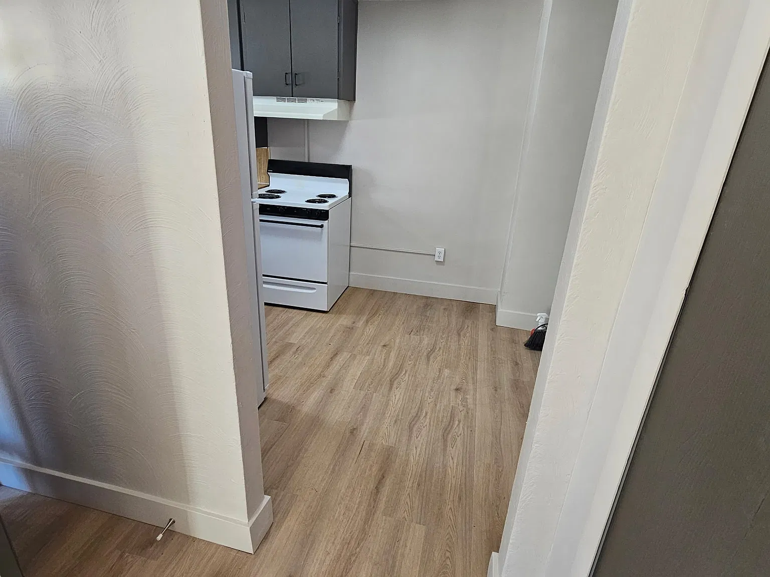 2 bed, 650 sqft, $1,200 — Photo 4