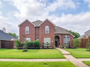 7706 Freeman Dr, Rowlett, TX 75089