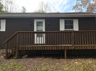 191 Cedar Dr, Long Pond, PA