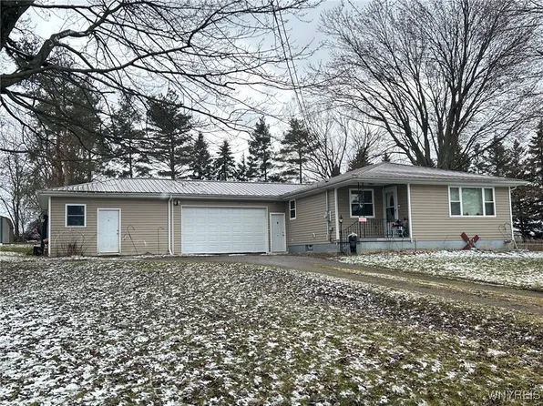 3150 Dodgeson Rd, Alexander, NY 14005