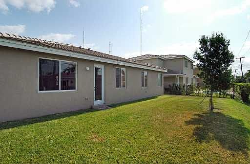 1st image of 848 NW 204th St