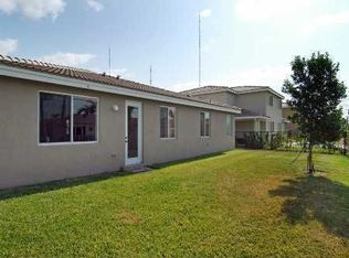 848 NW 204th St, Miami Gardens, FL 33169