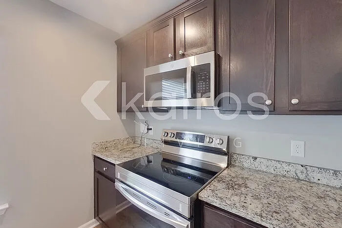 109 Saint Matthew Way — Photo 6