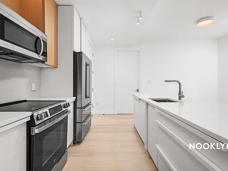 26-04 Jackson Ave #3B — Photo 6