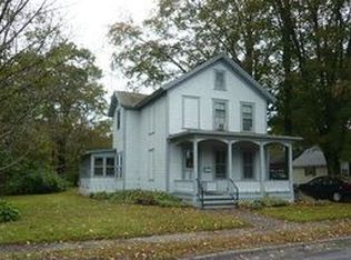 16 Pine St, Northampton, MA 01062