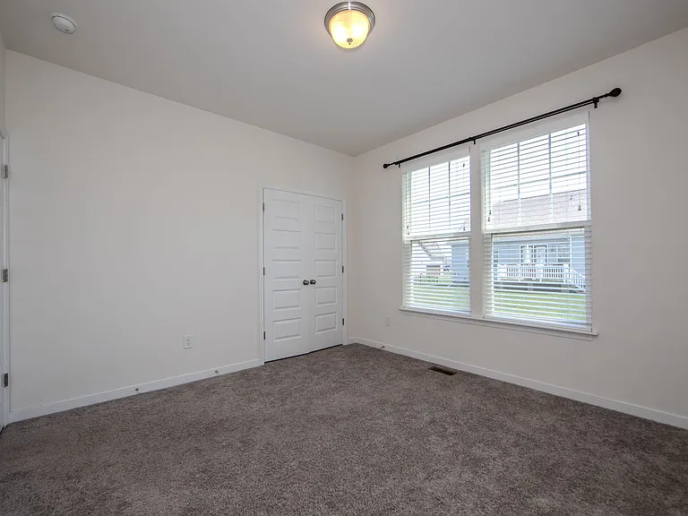 11913 James Overlook Ct — Photo 17