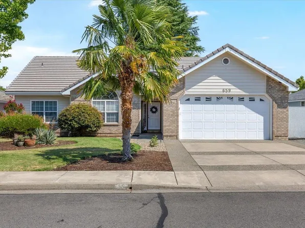 659 Jackson Creek Dr, Central Point, OR 97502
