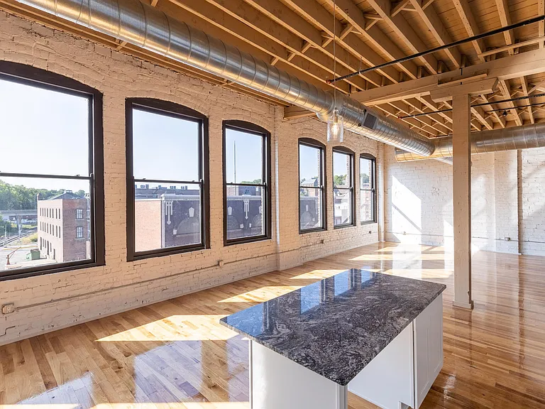 116 N 4th St — Photo 3