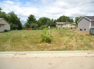 3612 Sunrise Ln, Janesville, WI 53548