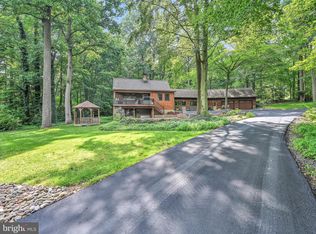 240 Pine Crest Dr, Denver, PA 17517