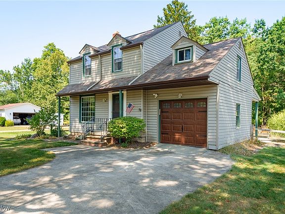 2nd image of 37890 Crook St