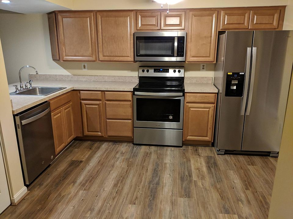 2nd image of 1484 Dockside Ct