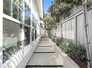 945 Passiflora Ave #2, Encinitas, CA 92024