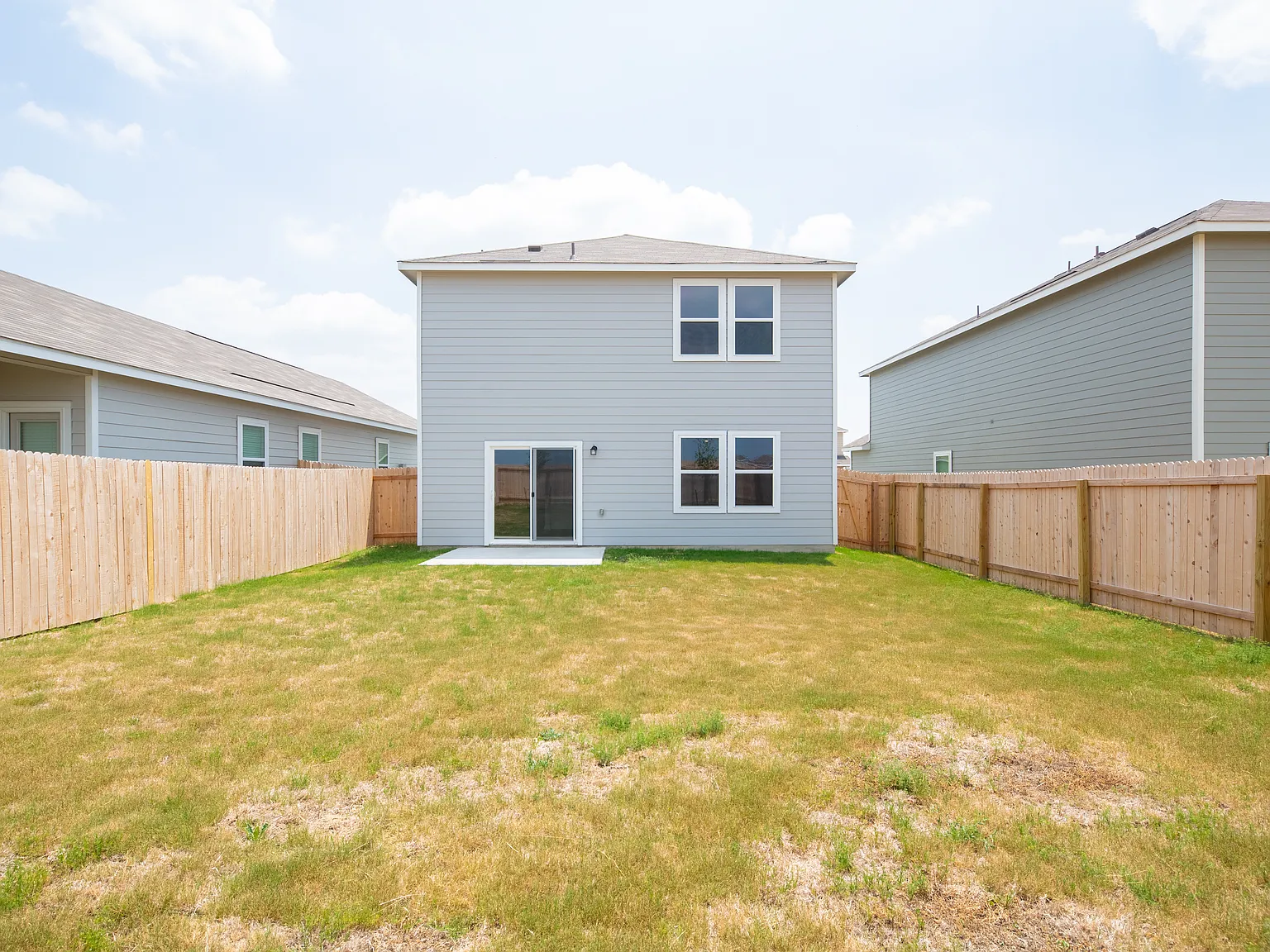 3 bed, 2.5 bath, 1826 sqft, $1,800 — Photo 2