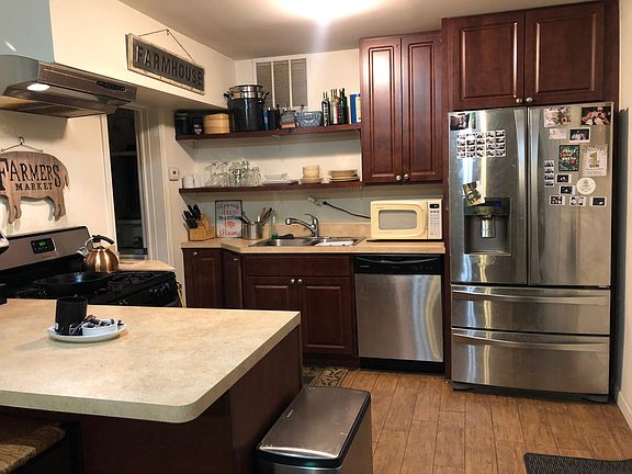 3rd image of 3512 W Medill Ave #1