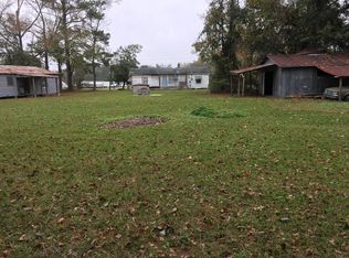 1061 Gregory Fork Rd, Richlands, NC 28574