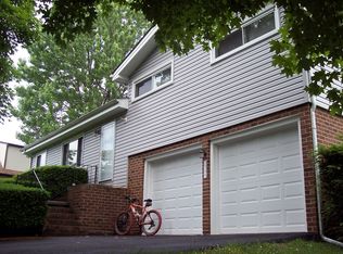 1704 Lark Ln, Blacksburg, VA 24060