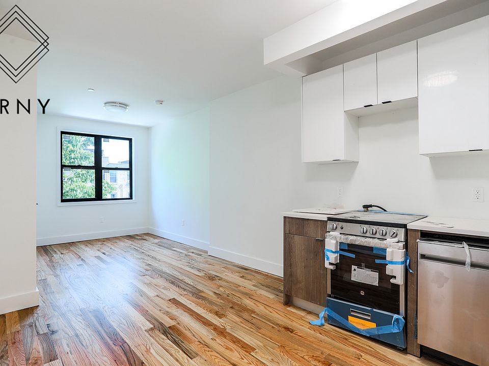 1st image of 1603 Lincoln Pl #3L