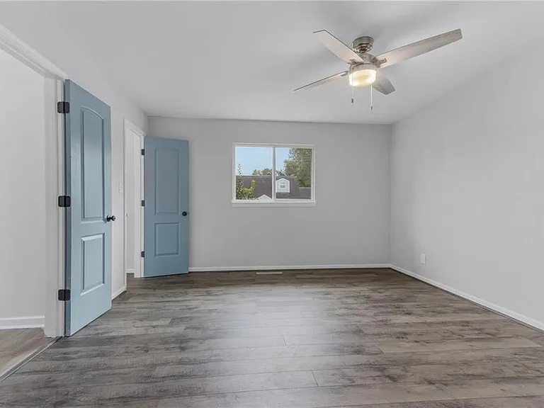 625 Kenneth Rd — Photo 19