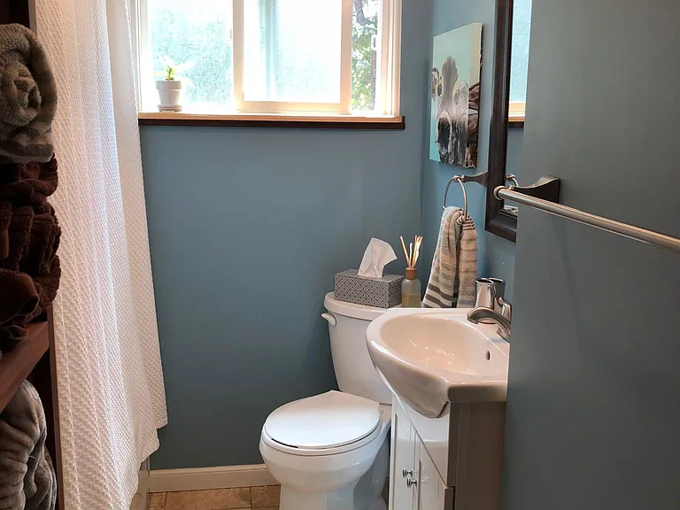 1652 Galbraith Ln — Photo 17