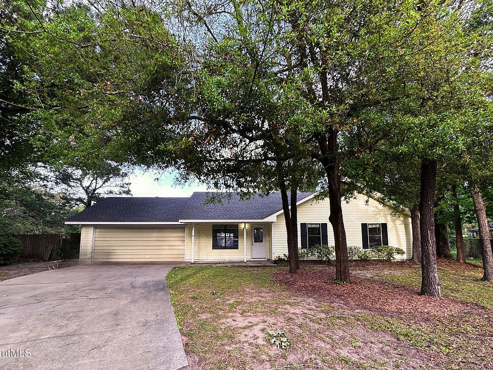 1st image of 200 Glen Meadows Cir