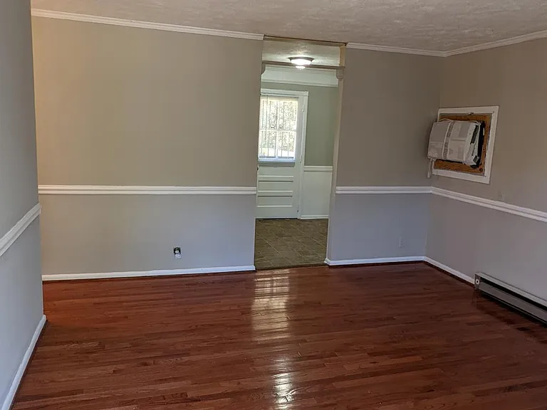 1010 Halcyon Ave — Photo 2