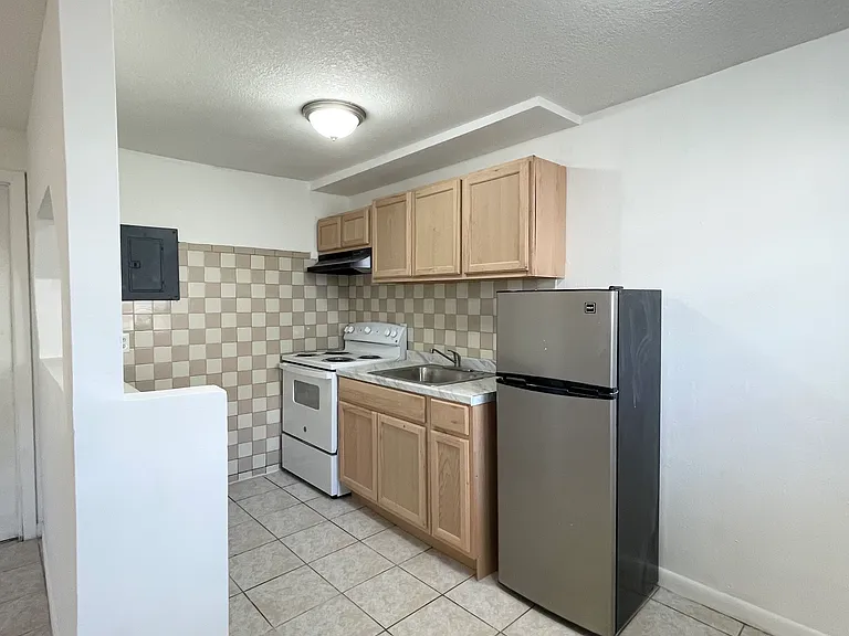 2916 N 16th St #2 — Photo 7