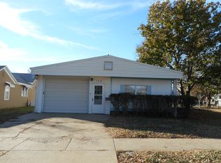 729 N Locust St, Red Cloud, NE 68970