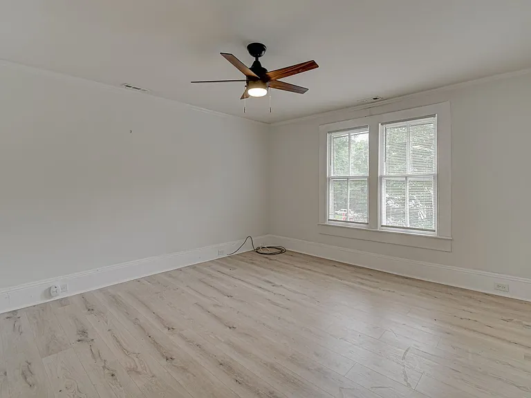 639 S Poplar St #C — Photo 45