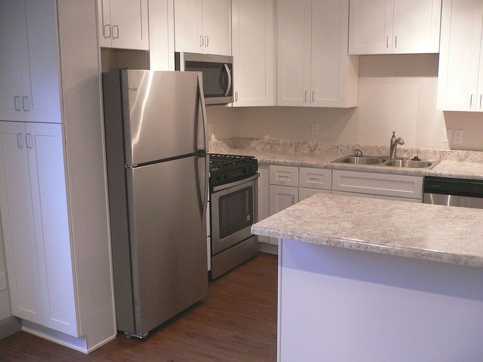 1st image of 9820 Park Lane Pl