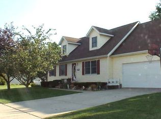 2525 Deerfield Ct, Decatur, IL 62521