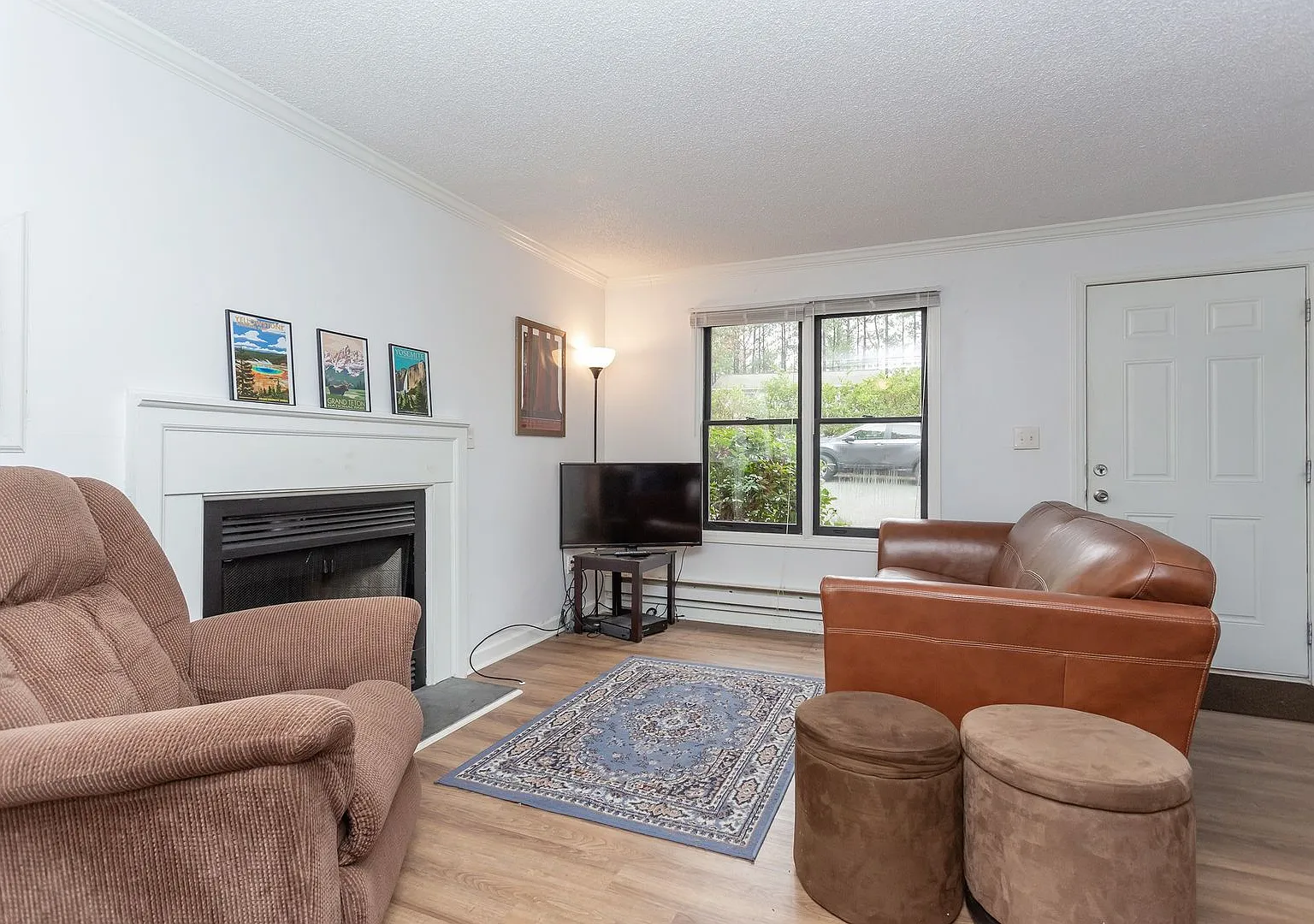 Available early August! One level, 2 bedroom duplex close to Chapel Hill and Durham! — Photo 4