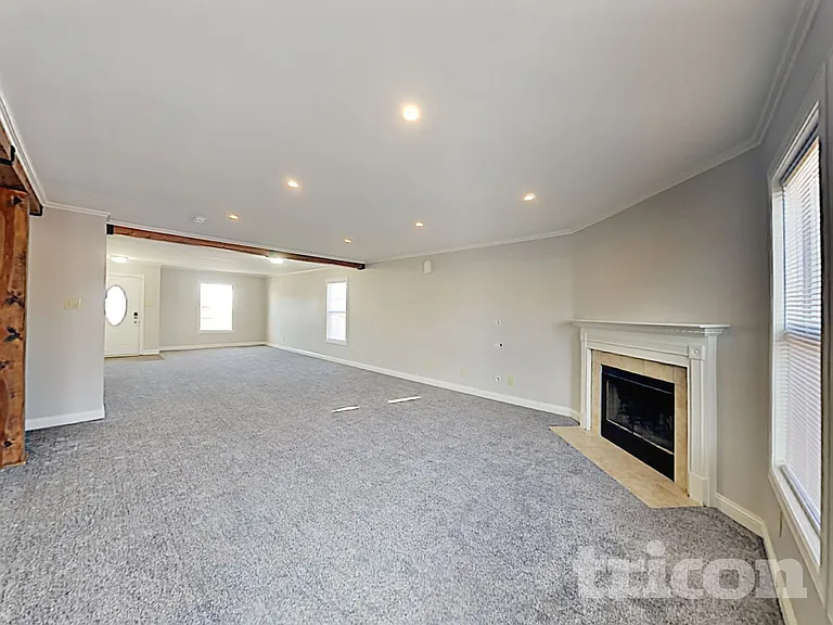 2609 Woodfield Blvd — Photo 5