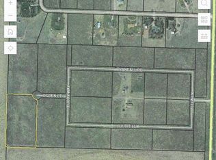 1370 Ogden Ct, Garden City, KS 67846