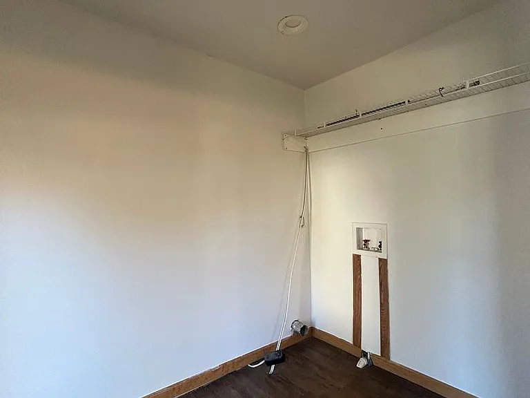 823 Harrison St — Photo 12