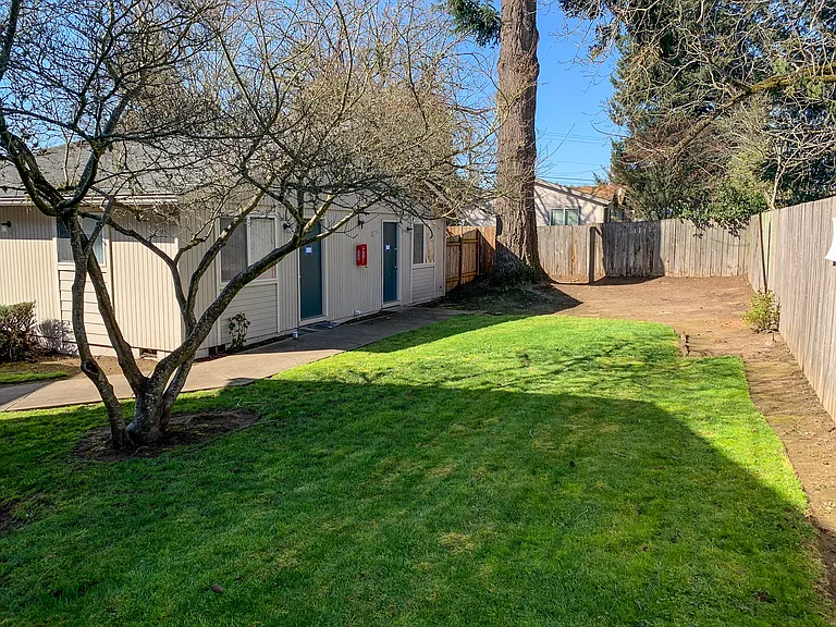5204 Windsor Island Rd N #A — Photo 18