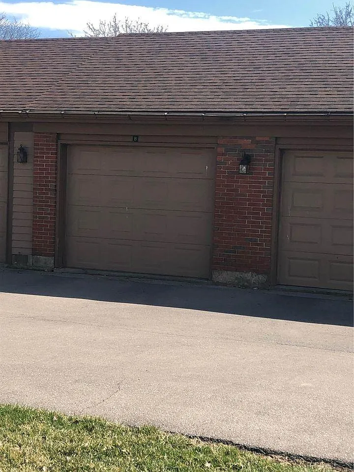 2 bed, 1152 sqft, $1,225 — Photo 2