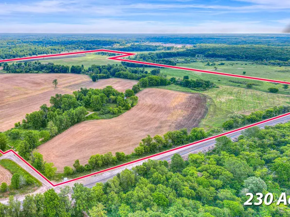 2001 N Harrington Rd, Parma, MI 49269