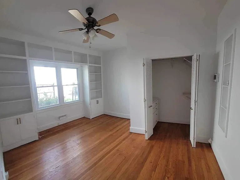 414 Otteray Ave — Photo 2