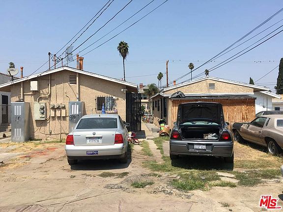 3rd image of 906 W 83rd St
